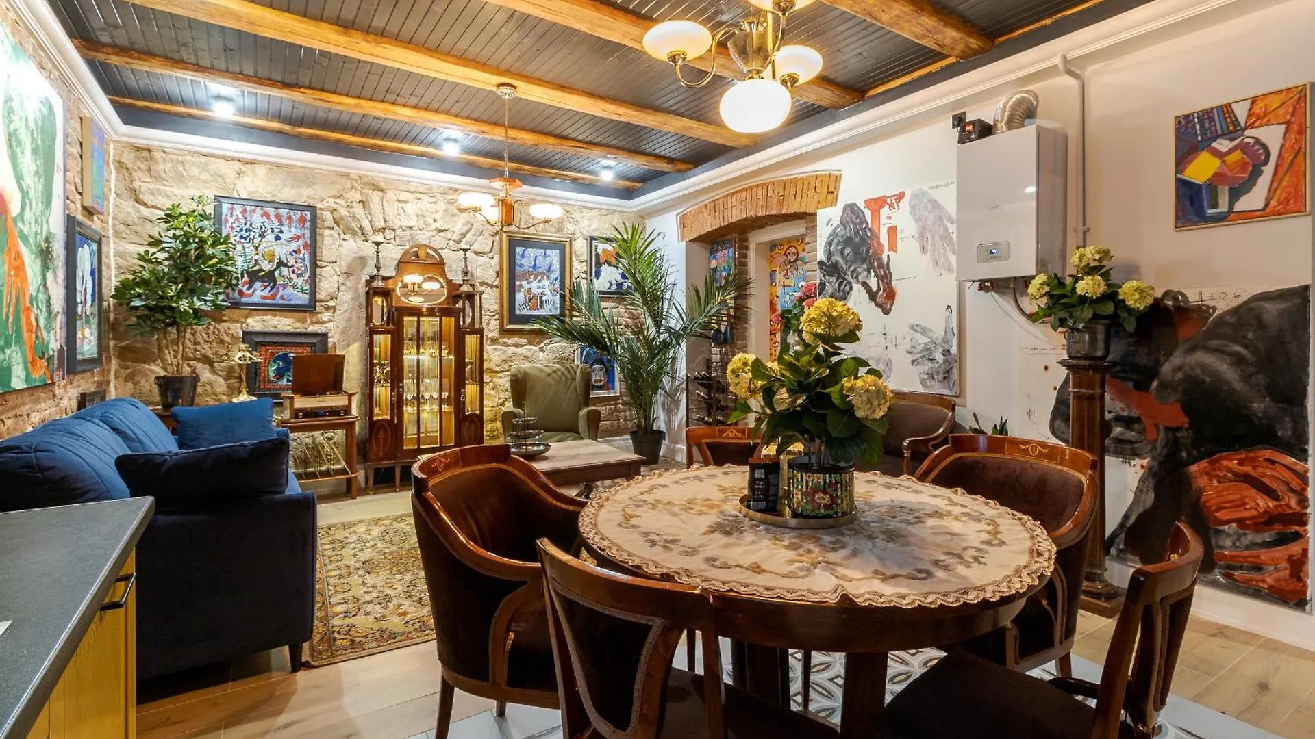 Художня Резиденція Львова Apartment Lviv